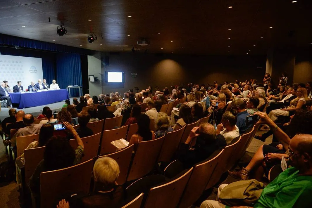 592340875_2542890026085595_6361745879607328239_n