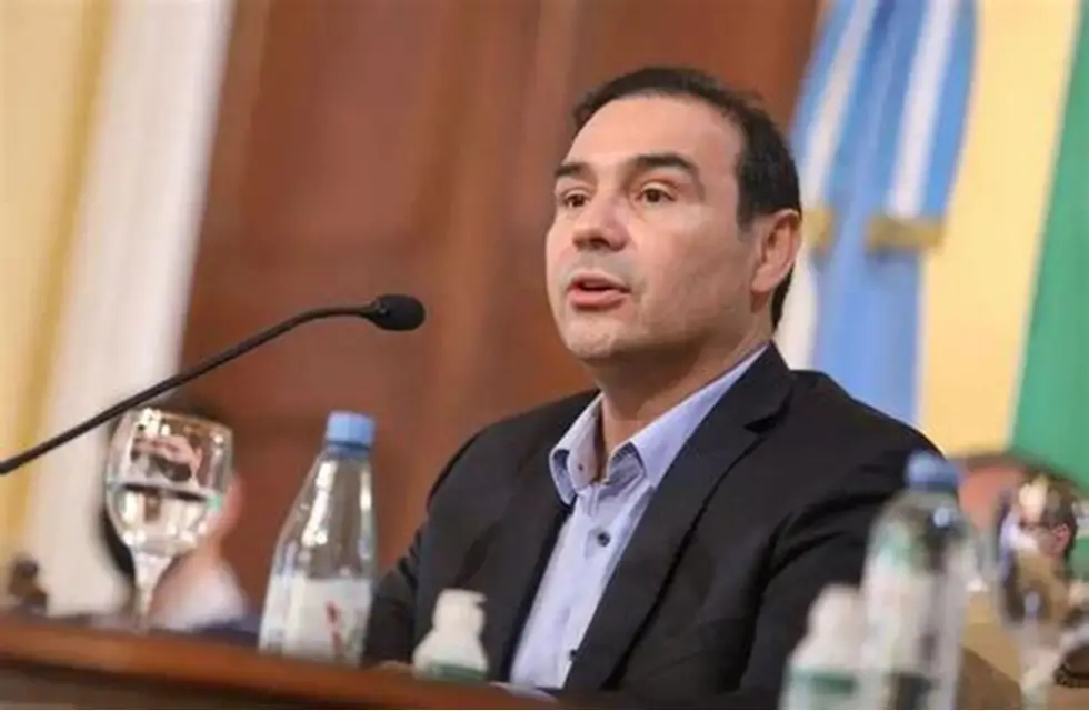 GUSTAVO VALDES