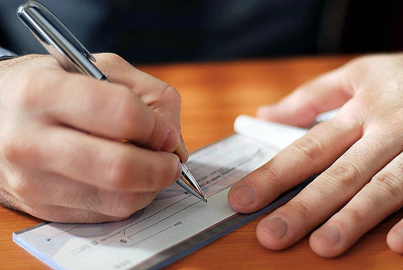 Finanzas-FirmaCheque