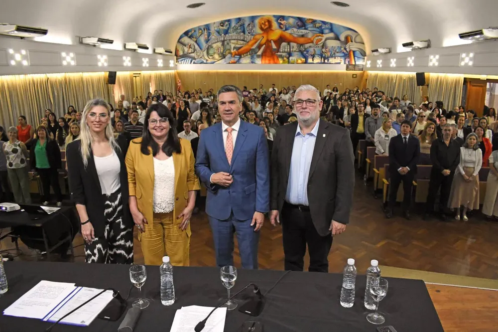 1000978100-691739a8bb378186983645