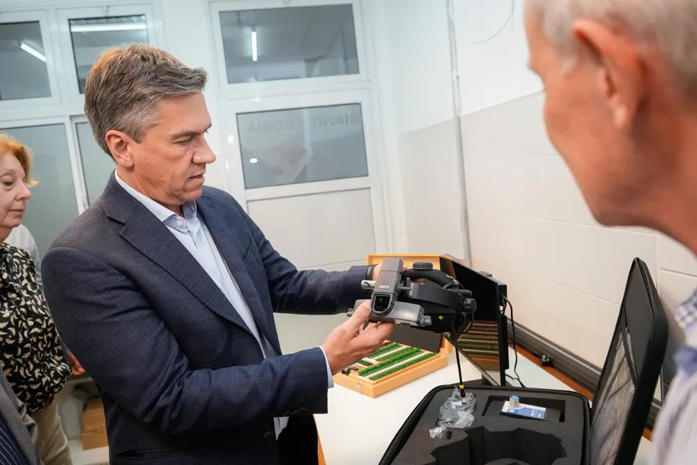 1000180173-69d7a29f2aafc828560710