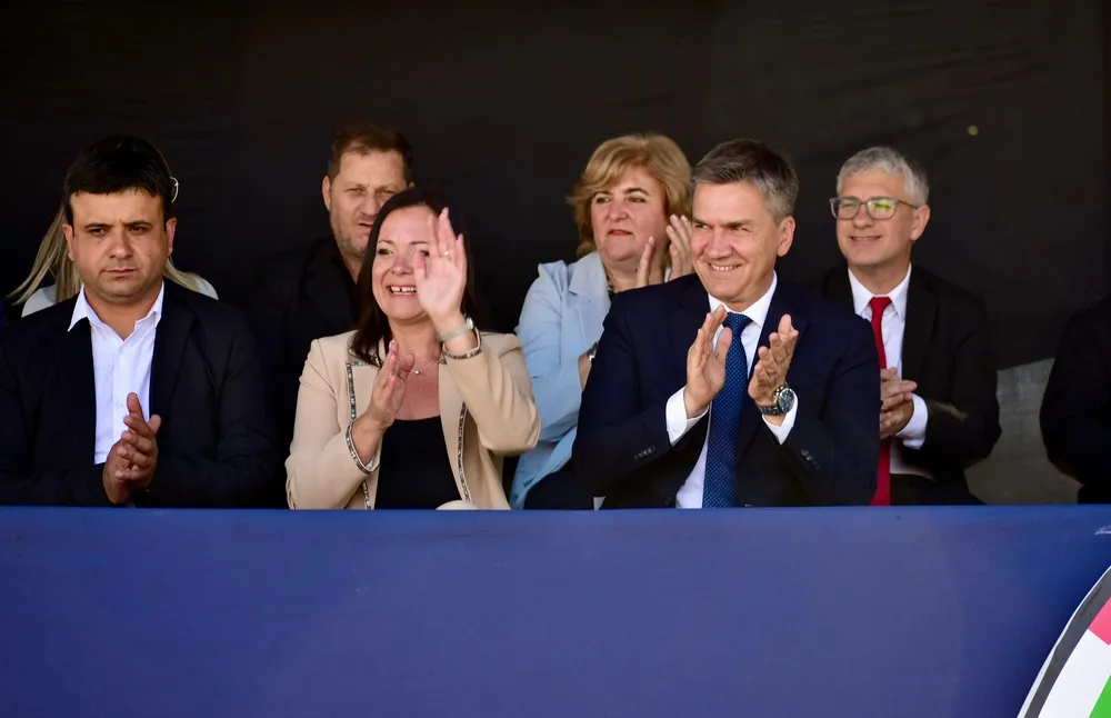 1000034510-68a67987dcd47574030111