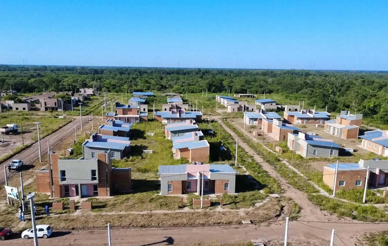 1000142929-6983ca66858c7249409053