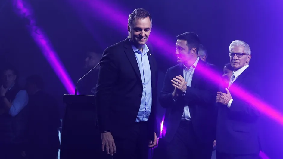 68264db0d5898_940_529!