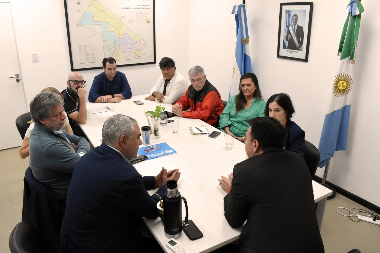 1000179284-69d637cae9ad4864055877