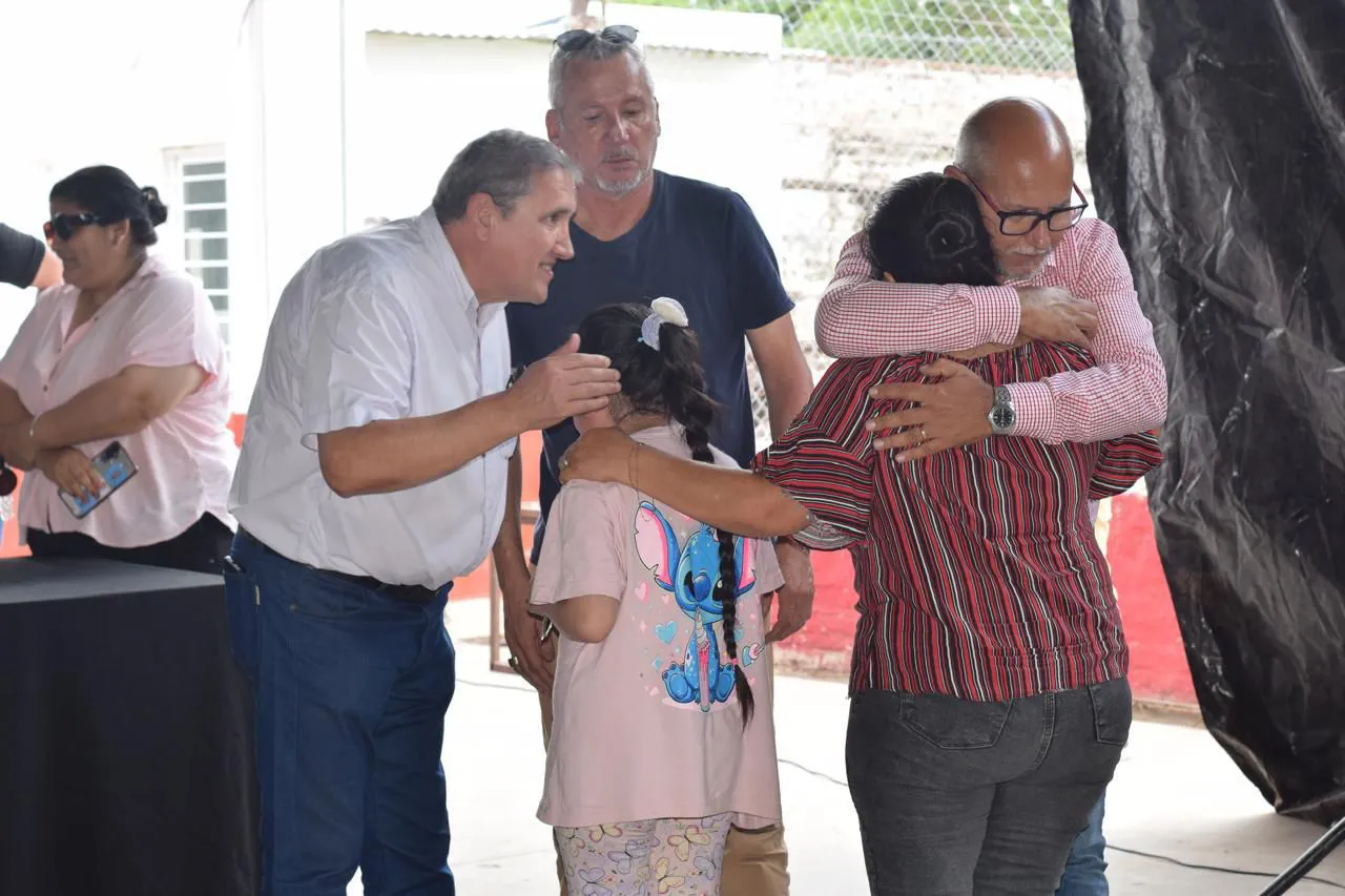 1001034015-693ffbb01c049805668457