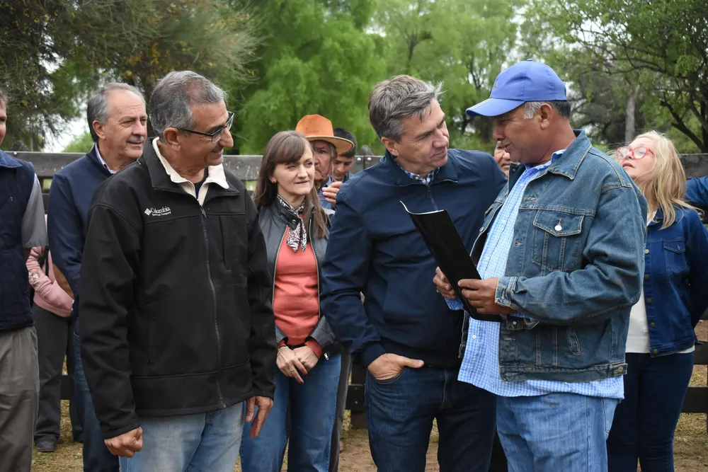 1000065303-68e456cacd996034945749