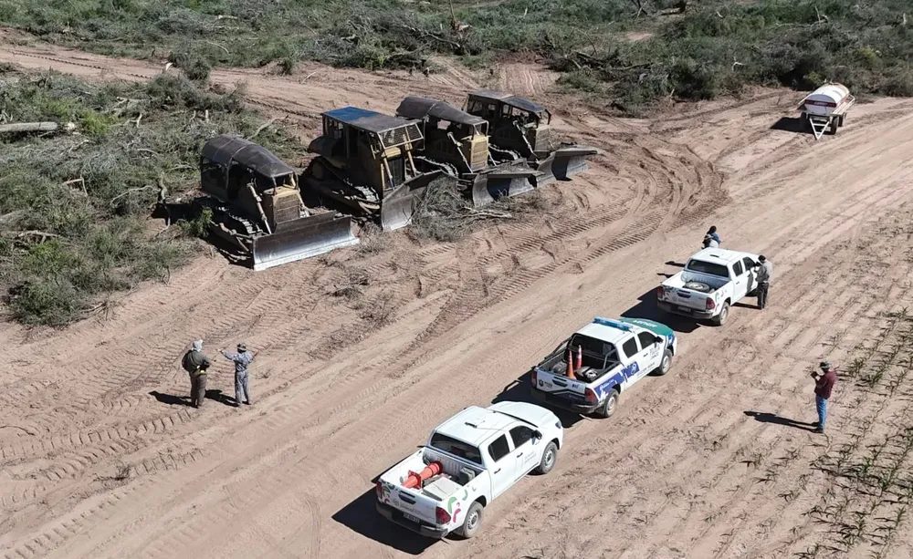 1001132897-699482873c37d097817986