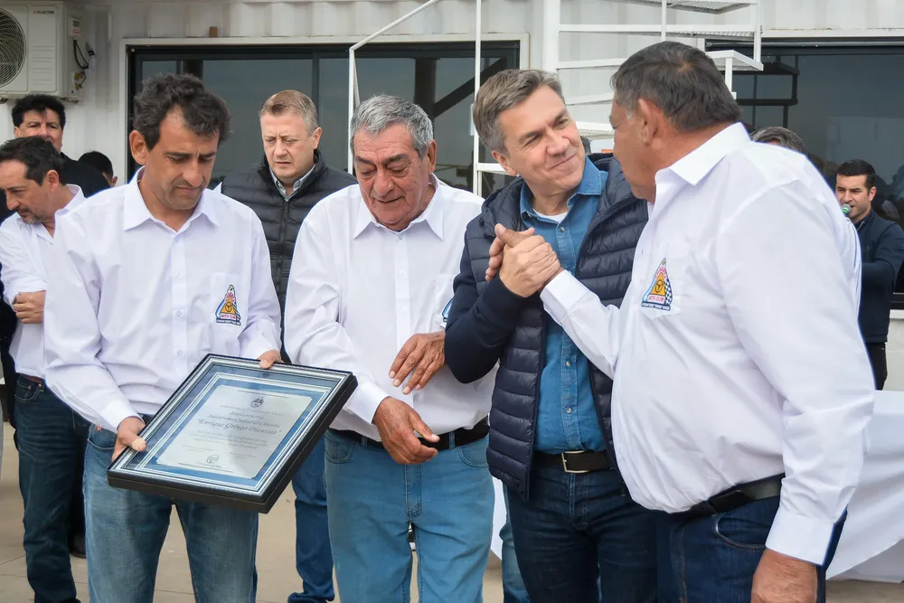 1000032801-68a269ee5c9f1953652570