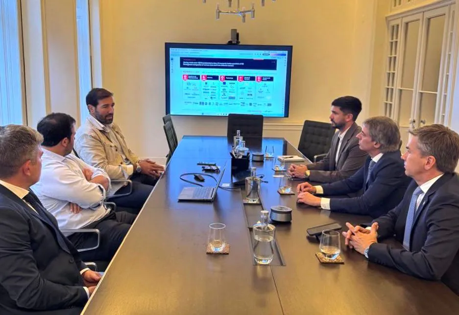 whatsapp-image-2025-11-12-at-7-56-32-pm-69151196b19a1008805213